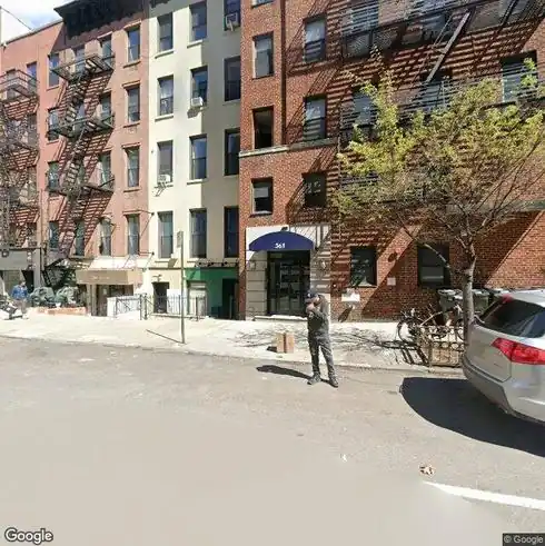 rent apartment 361 e 50th st