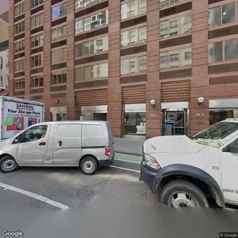 rent apartment 260 w 52nd st