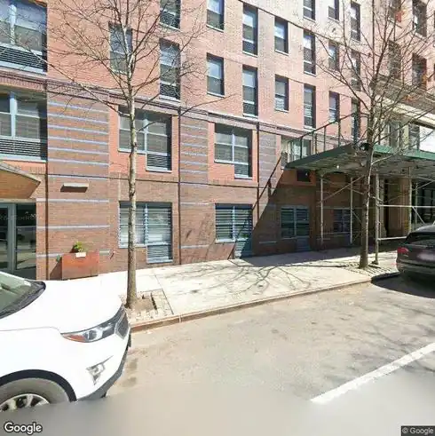 rent apartment 555 w 52nd st