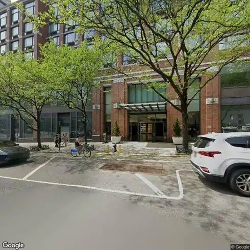 rent apartment 500 w 56th st