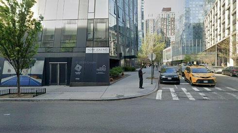 rent apartment 639 w 59th st