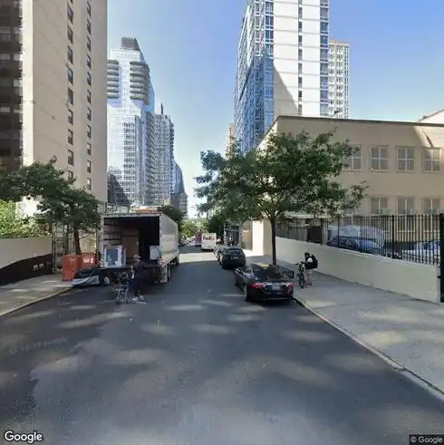 rent apartment 202-220 w 60th st