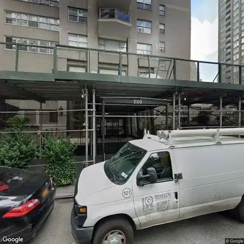 rent apartment 200 e 64th st