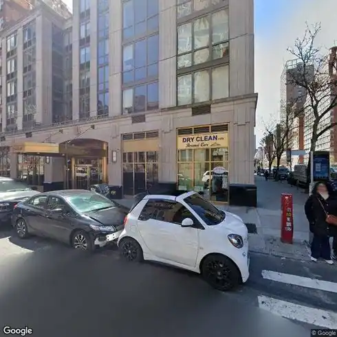 rent apartment 400 e 66th st