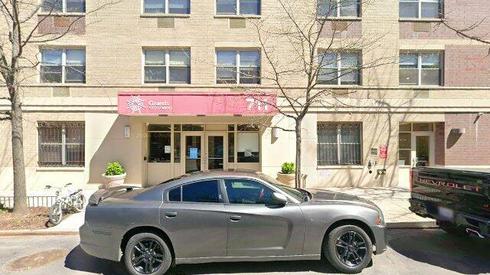 rent apartment 709 e 6th st