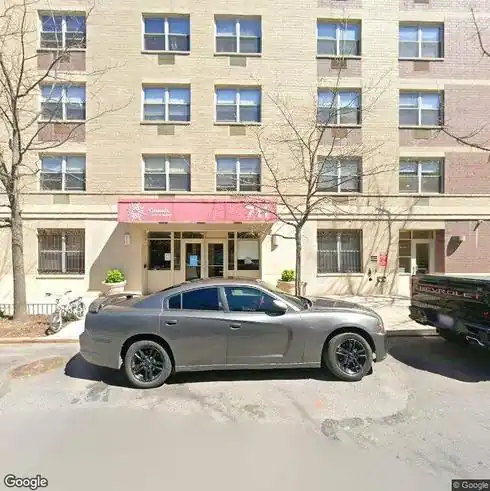 rent apartment 709 e 6th st