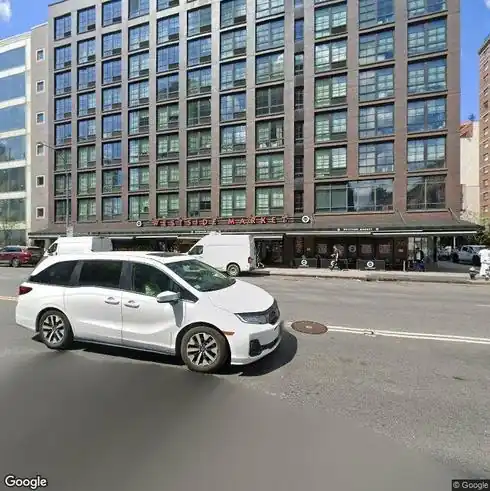 rent apartment 138 e 12th st