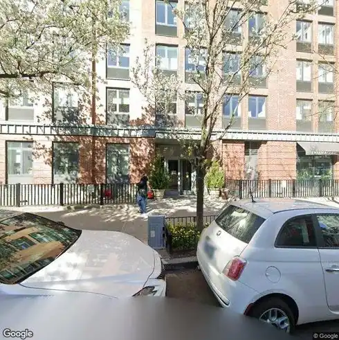 rent apartment 401 w 22nd st