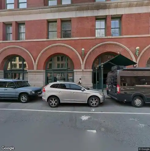 rent apartment 666 greenwich st