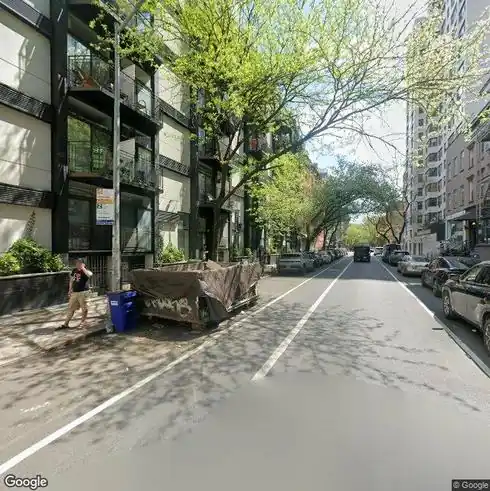 rent apartment 85 e 10th st