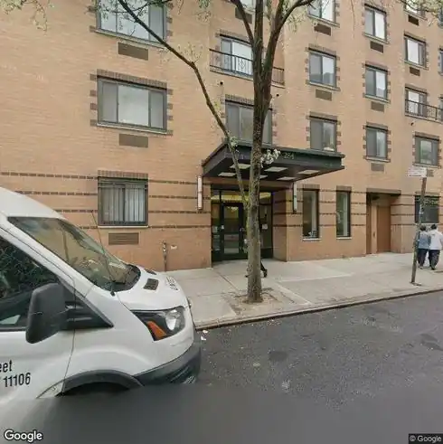 rent apartment 284 mott st
