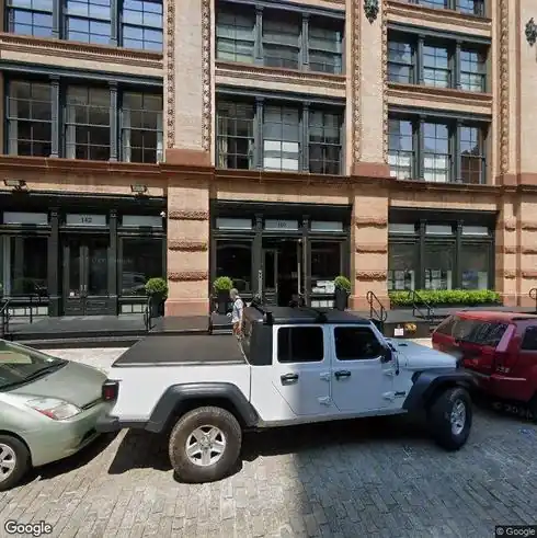 rent office 132-142 franklin street