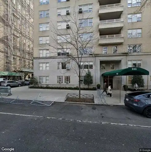 rent apartment 945 fifth ave