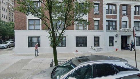 rent apartment 425 riverside dr