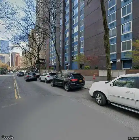 rent apartment 330 e 26th st