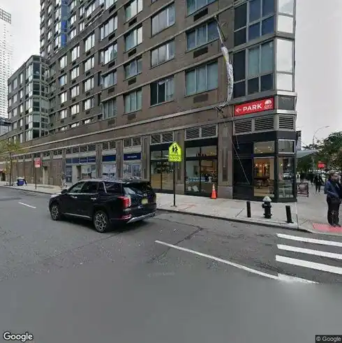 rent apartment 561 10th ave