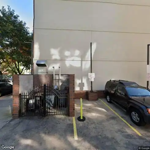 rent apartment 460 grand st