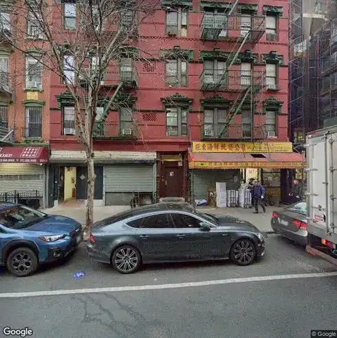 rent apartment 2 monroe st