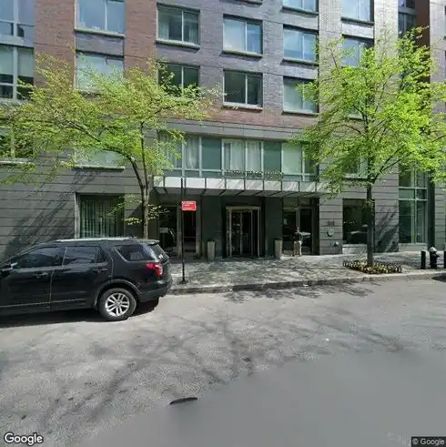 rent apartment 300 north end ave