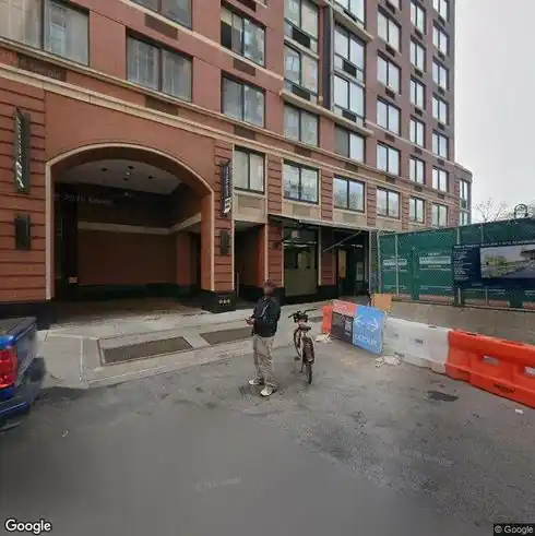 rent apartment 455 north end ave