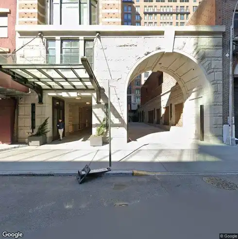 rent apartment 555-557 west 22nd street