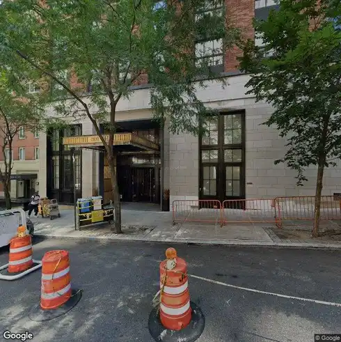rent apartment 200 east 95th street