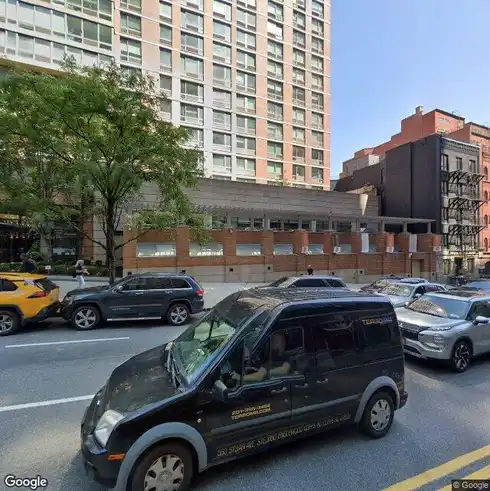 rent apartment 217 east 96th street