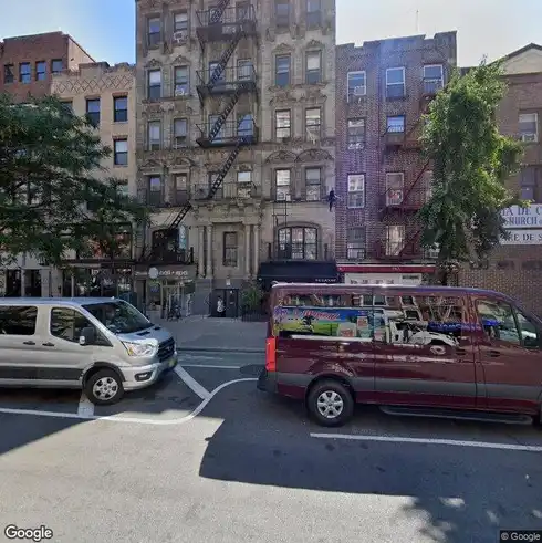 rent retail 60-62 2nd avenue