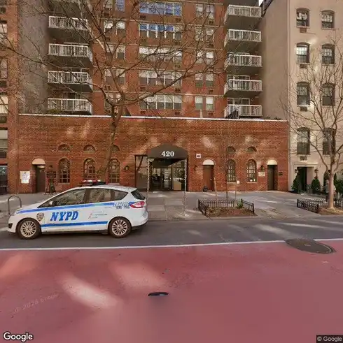rent medical 420 west 23rd street