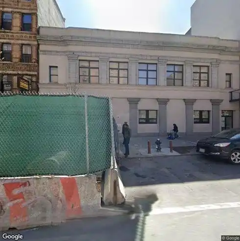 rent office 230 east 106th street