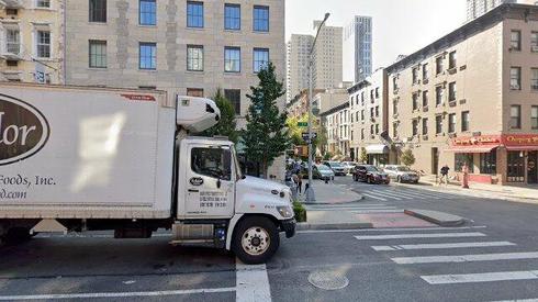 rent apartment 1562-1564 second avenue