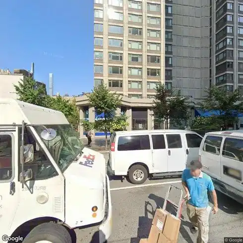rent apartment 1090-1100 third avenue