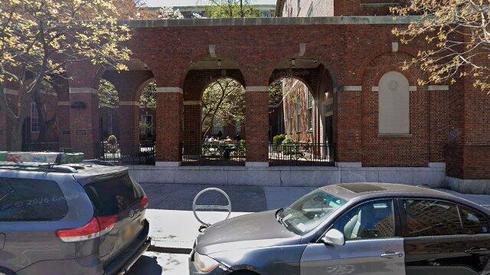 rent office 40 washington sq s