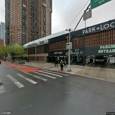 rent specialty 427 w 42nd st