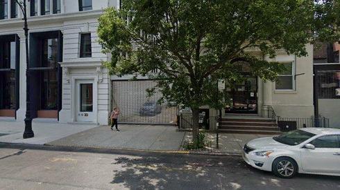 rent office 45-18 court sq