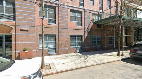 rent apartment 555 w 52nd st