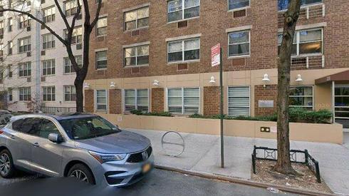 rent apartment 220 e 19th st