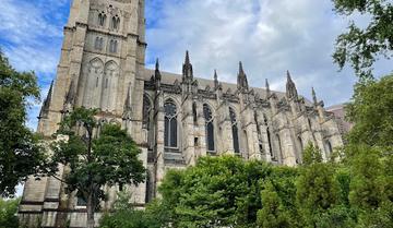 Rent Uptown Retail 2